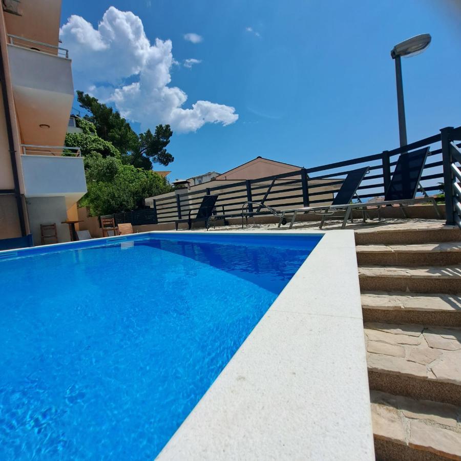 Apartments Vila Adrijana & Fitness Studio Wolf Bv Baška Voda Екстериор снимка