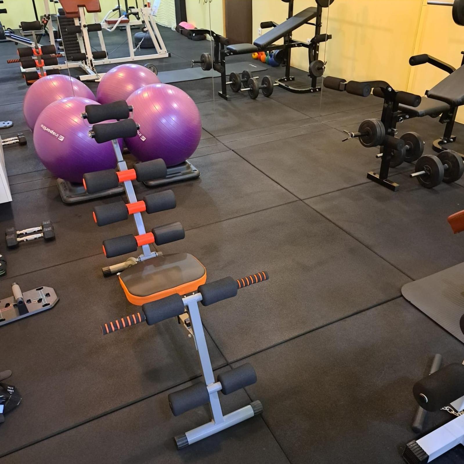 Apartments Vila Adrijana & Fitness Studio Wolf Bv Baška Voda Екстериор снимка